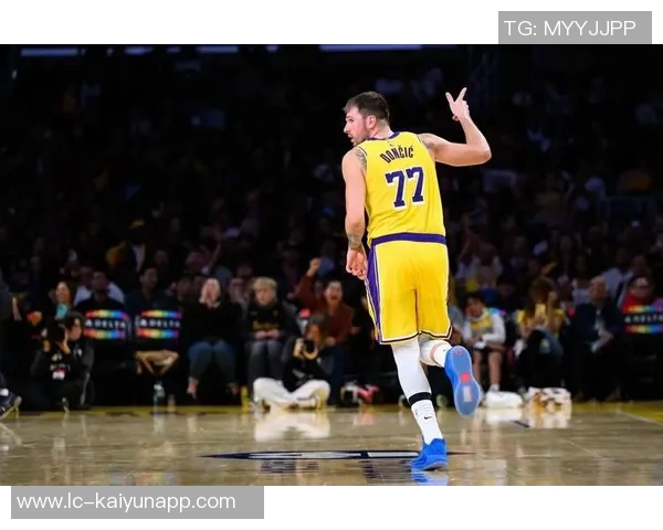 浓眉出战成疑湖人面临恩怨局NBA杯战前景堪忧连续缺席14场影响深远