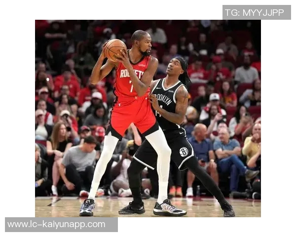 火箭比赛观众席冷清KD暗示第二节将会有不同场面 火箭比赛观众席冷清KD暗示第二节将会有不同场面